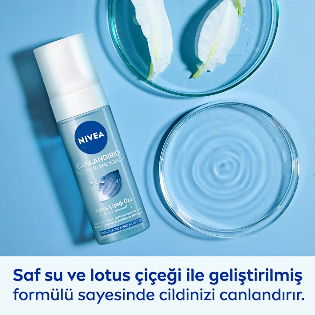 Nivea Revitalizing Facial Cleansing Foam 150 ml