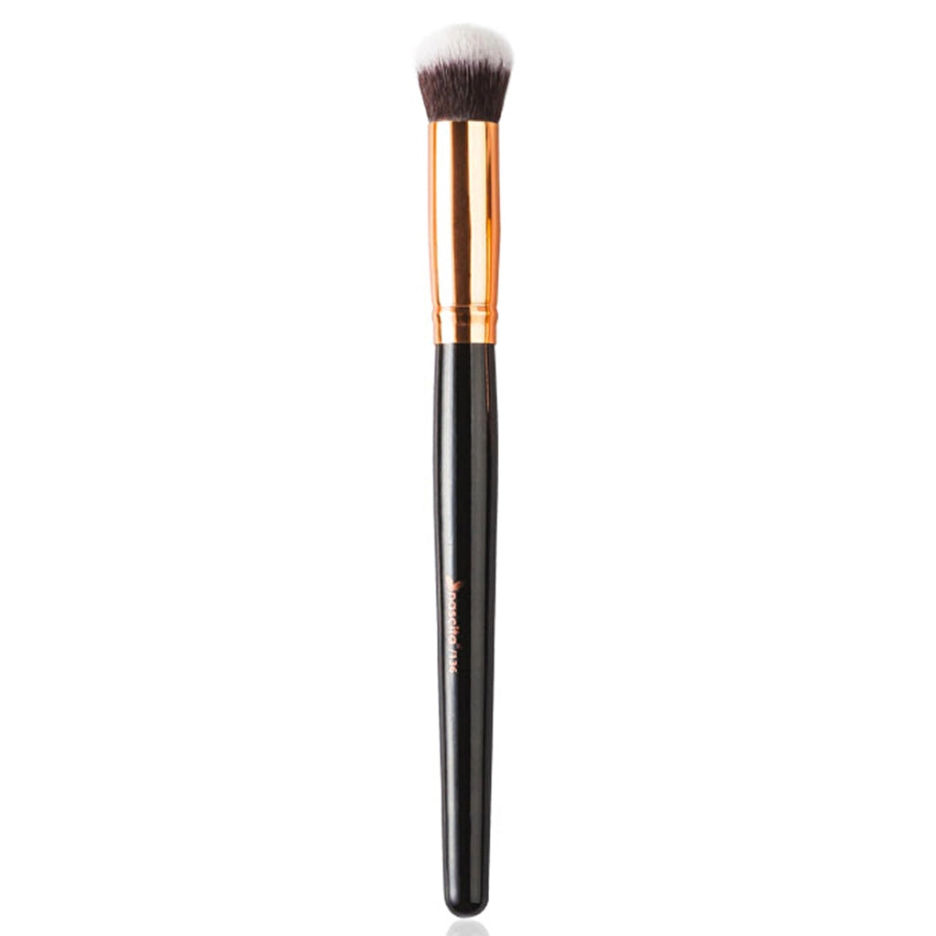 Nascita Professional Round Concealer Brush 136