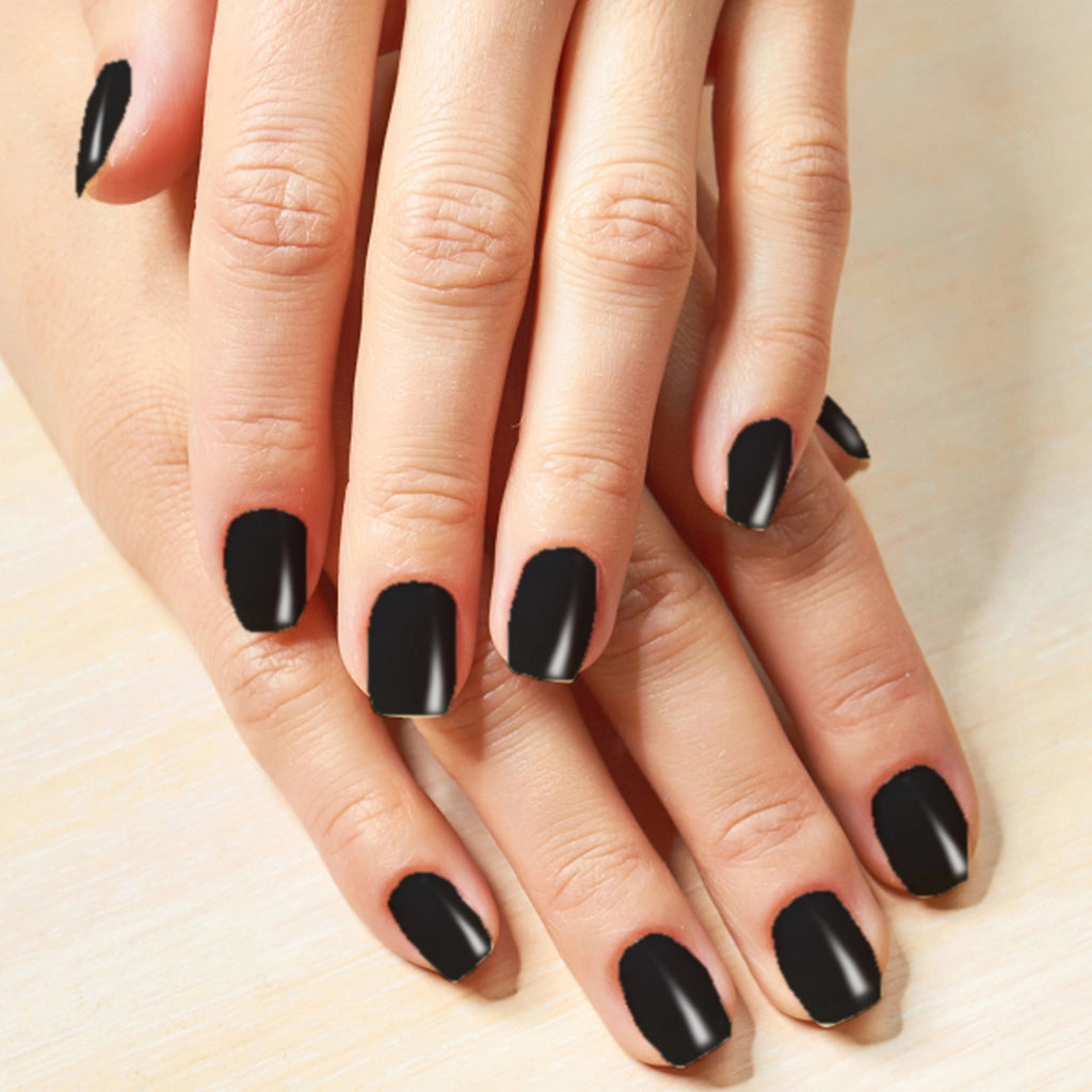 Flormar Nail Enamel Intensely Pigmented Nail Polish 313 Black Minimalism