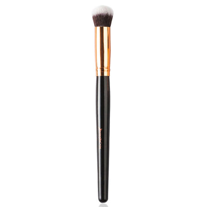 Nascita Professional Round Concealer Brush 136