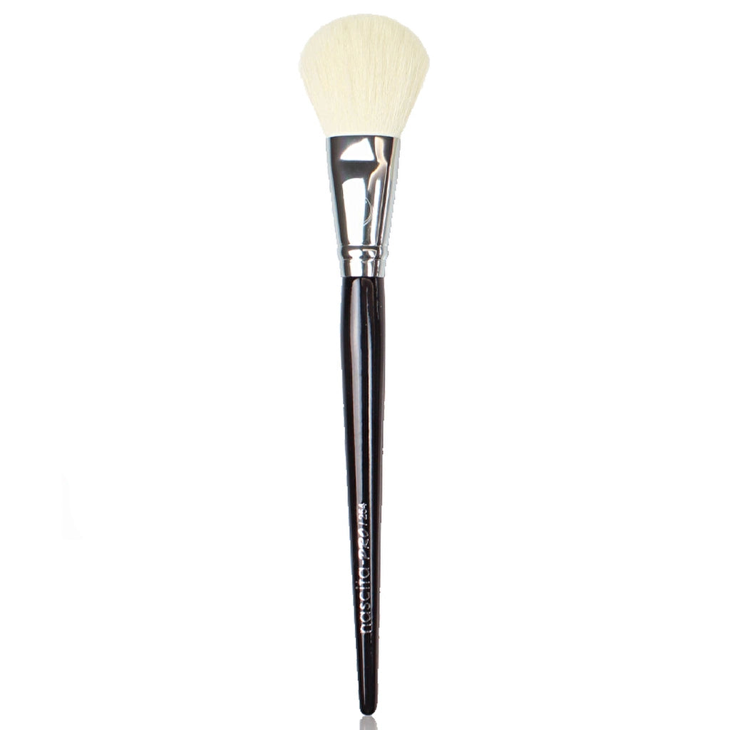 Nascita Pro Round Angled Blush Makeup Brush 254