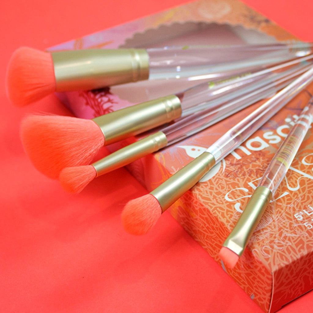 Nascita Seashell 5-Piece Makeup Brush Set