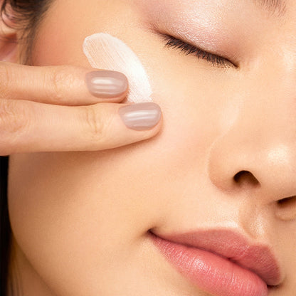 Astra Zen Routine Glowing Bright Makeup Base