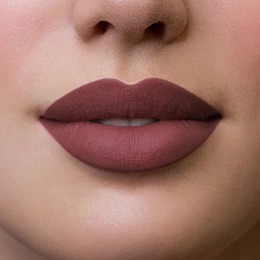 Astra Hypnotize Liquid Matte Lipstick 01 Ambitious