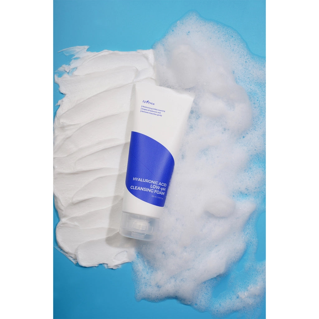 Isntree Facial Cleansing Foam with Hyaluronic Acid 150 ml