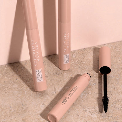 Astra Pure Beauty Volumizing Mascara 01