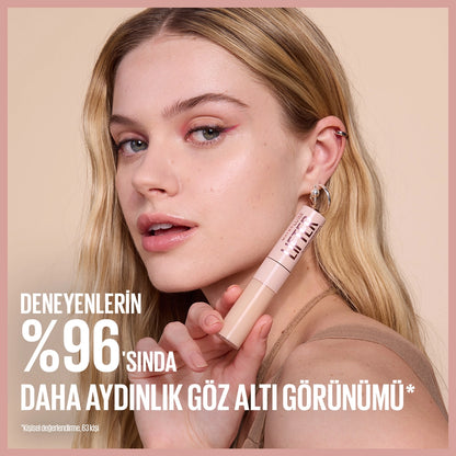 Maybelline New York Lifter Moisturizing and Brightening Concealer with Caffeine and Peptides 30