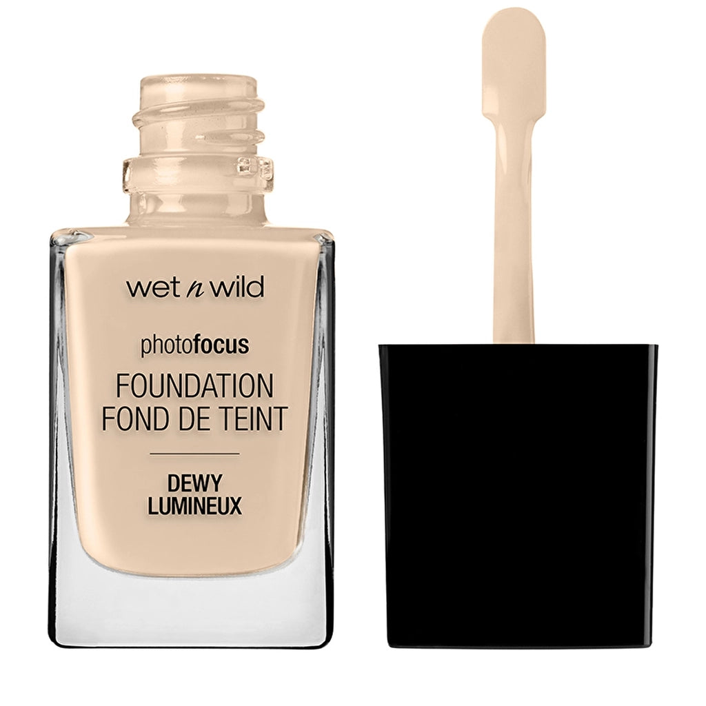 wet n wild Photo Focus Foundation Dewy Lumineux Foundation Nude Ivory