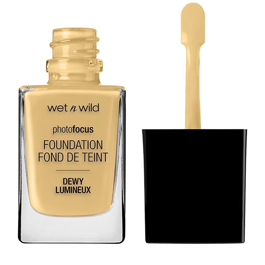 wet n wild Photo Focus Foundation Dewy Lumineux Foundation Golden Beige