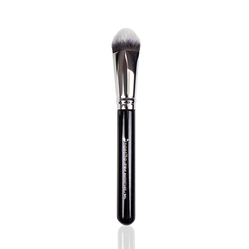 Nascita 4D Kabuki Foundation Brush 301